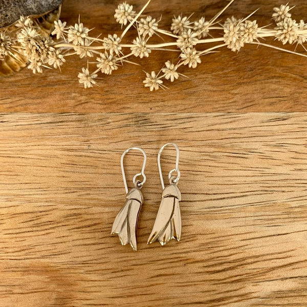 Kōwhai Flower earrings, Bronze